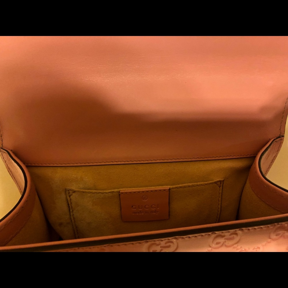 Pink Leather Gucci Padlock Bag (gold chain) - Picture 2 of 3